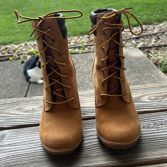 Timberland Heeled Boots - Picture 2 of 6